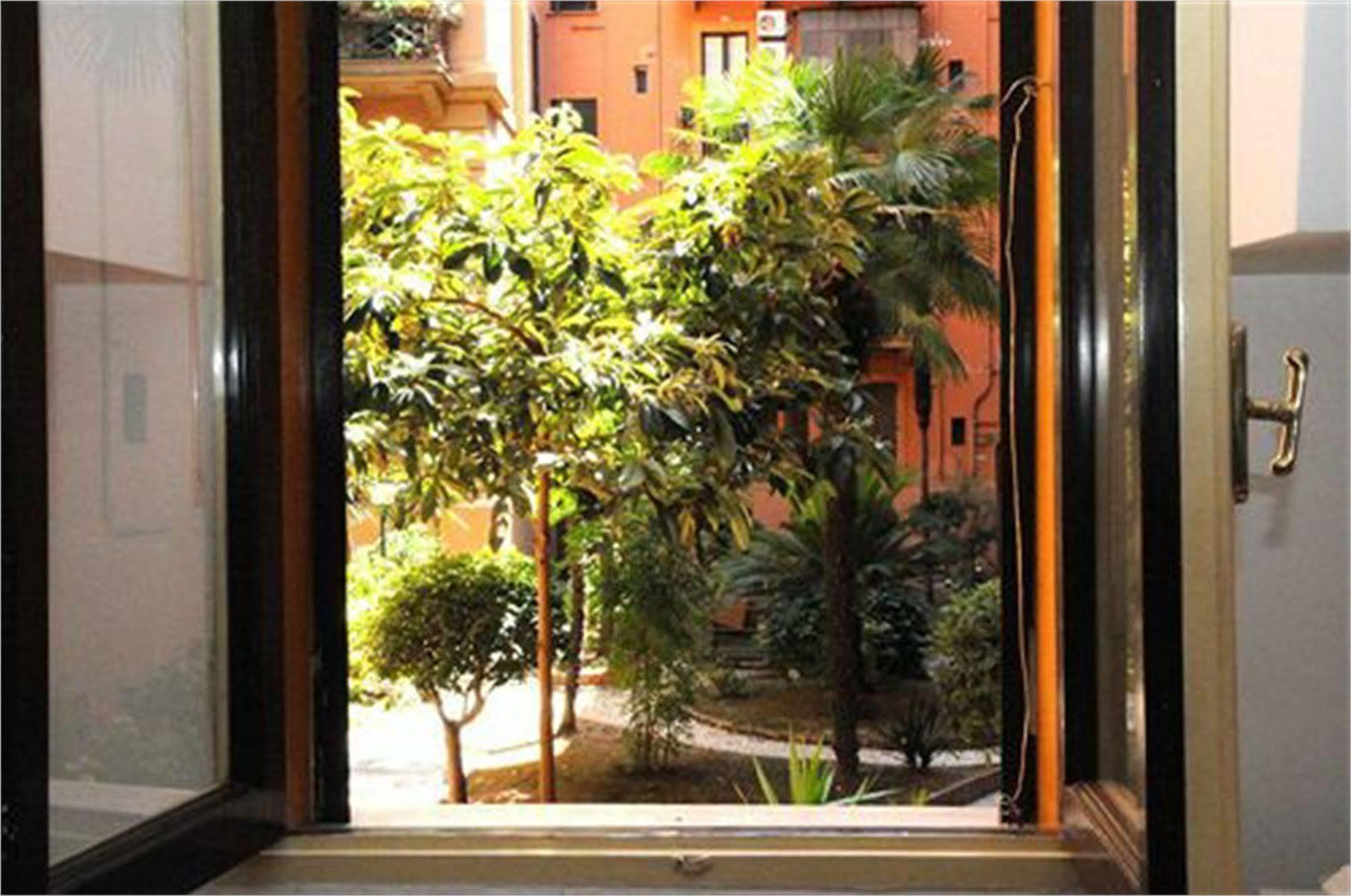 Vatican New Life B&B ローマ エクステリア 写真